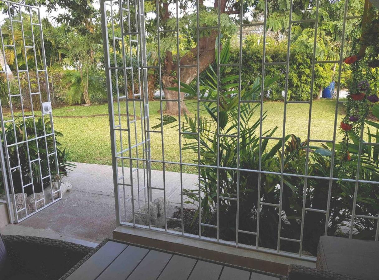 West Coast 1 Bedroom Apartment 66 - Close To Beach 圣詹姆斯 外观 照片