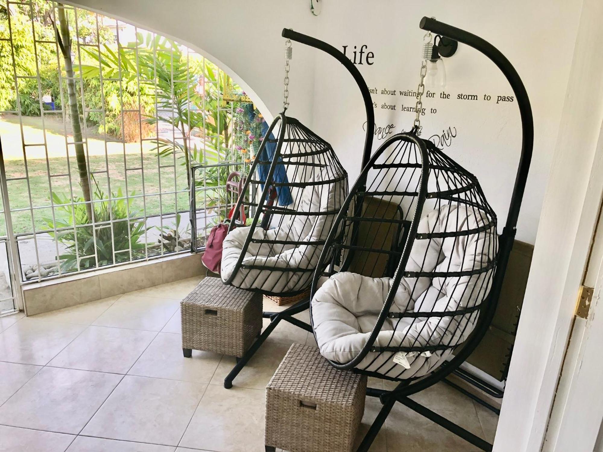 West Coast 1 Bedroom Apartment 66 - Close To Beach 圣詹姆斯 外观 照片