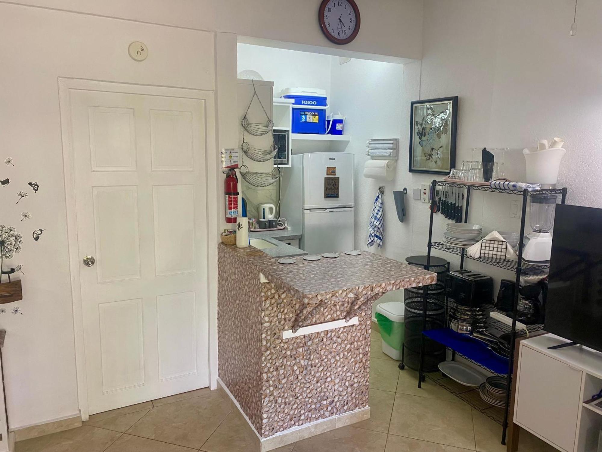 West Coast 1 Bedroom Apartment 66 - Close To Beach 圣詹姆斯 外观 照片